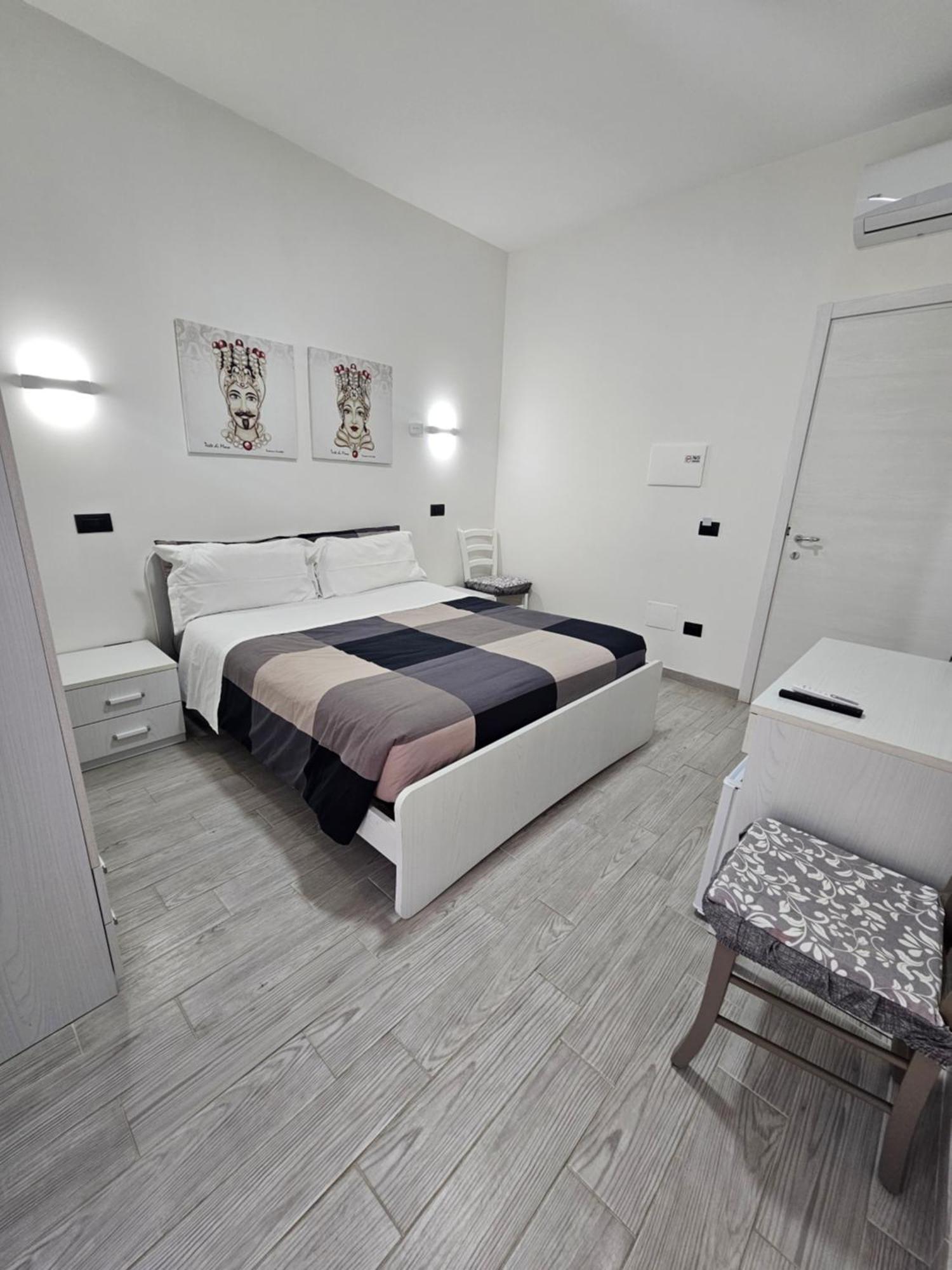 Frontemare Locazione Turistica Hotell Porto Empedocle Eksteriør bilde
